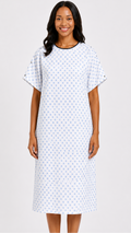 IV patient exam gown with shoulder and sleeve snap buttons